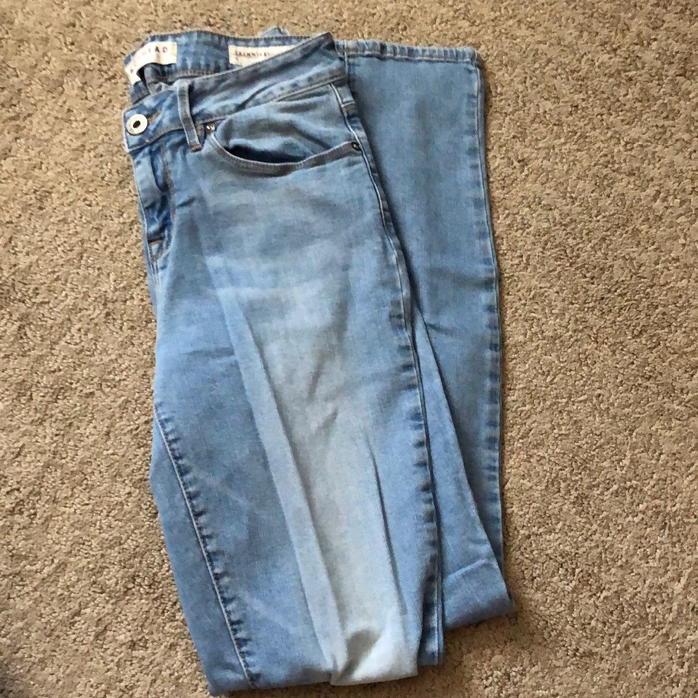 Light wash Jeans